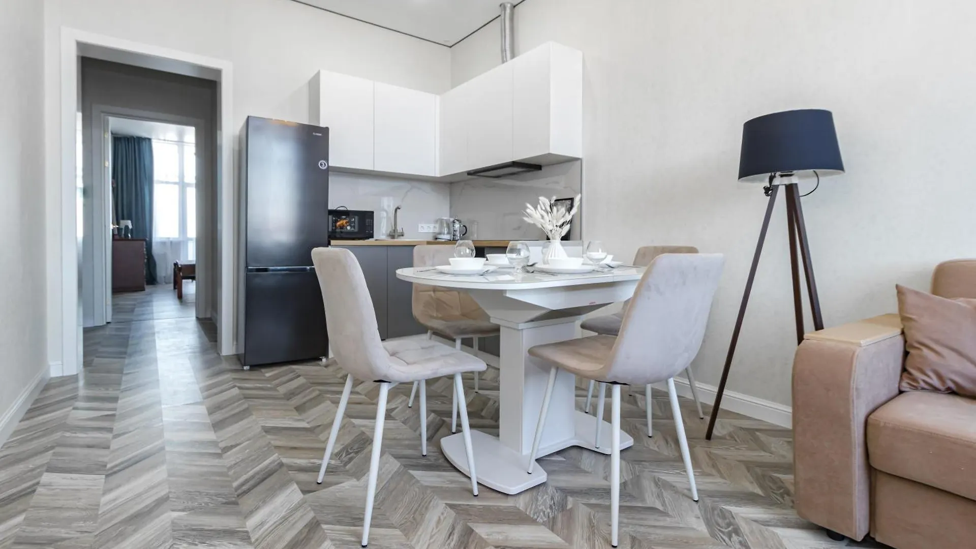 Уютные Апартаменты Рядом Барыс Арена Asztana Apartman